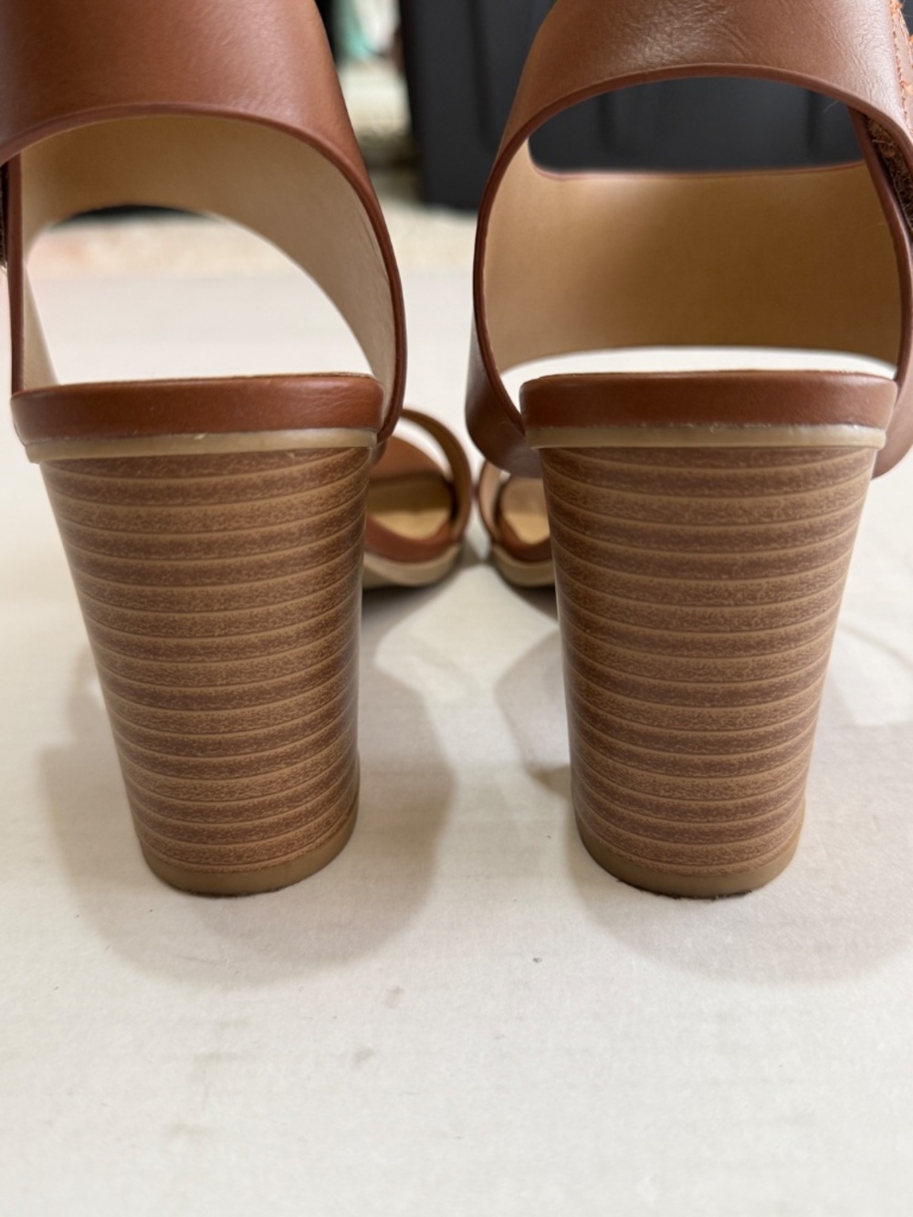 Solanz Wedge Sandal size 7M - Picture 6 of 7